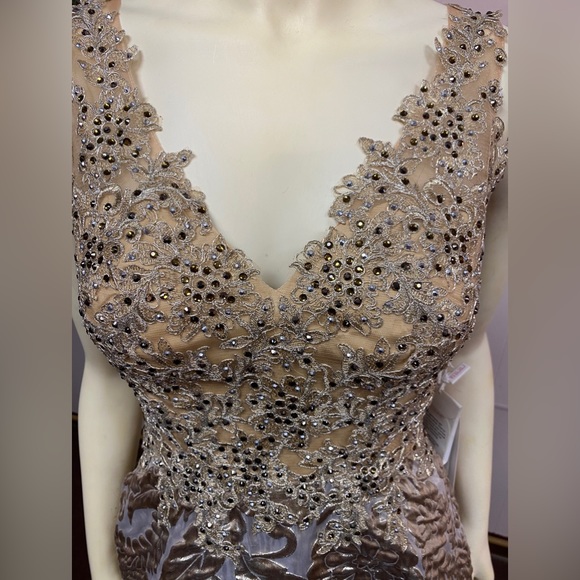 Cecilia Couture Gown - Picture 3 of 5